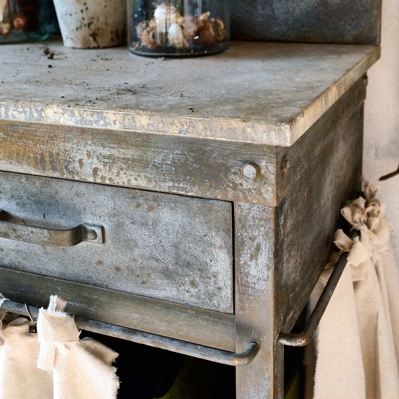 Pflanztisch-ANSAS-Eisen-Leinen-antikbraun-#19521-H130-B100-T48cm