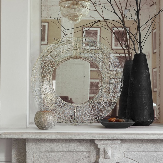 LED-KRANZ VERALISSE - 720LED - Champagner - goldfarbenes Eisengestell - 720 warmweiße LEDs - leuchtet innen und außen