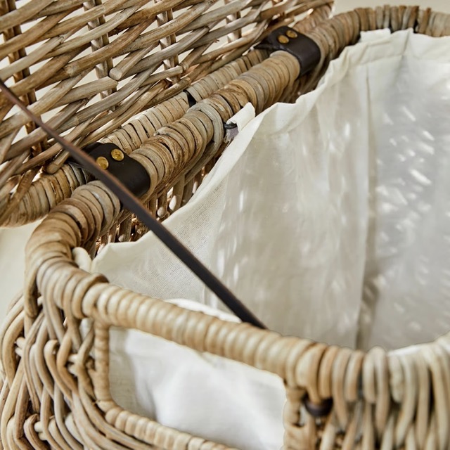 Wäschekorb Solinette - Robustes Rattan - Inkl. waschbarem Stoffeinsatz - Edler Lederverschluss - #24515