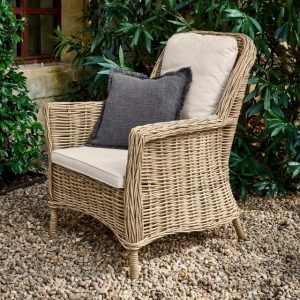 Sessel Travenne - echtes Rattan - waschbarer Baumwollbezug - inklusive Rücken- und Sitzkissen - braun/creme